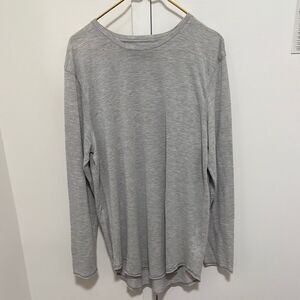 PACSUN Mens Basics Merton Long Sleeve Scallop Hem T Shirt. Gray fine stripe.